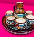 Peru zestaw do serwowania Pisco. Zestaw z ceramiki hand madę do serwowania pisco, sake, wódki, likierów. Ręcznie wykonany zestaw z ceramiki do serwowania past i sosów z Peru.