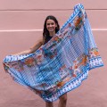 Włoski szal 100% najwyższej jakości bawełna, lekki, przewiewny i niezwykle przyjemny dla skóry. Antica Santoria w ColorFiesta.pl Włoski szal pełen kolorów najpiękniejszy prezent.