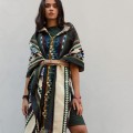 Ciepłe i stylowe ponczo z Peru. Ponczo o prostym krojem unisex, wykonane z  wełny alpaki. Ponczo boso z Peru.