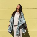 Narzutka boho z Peru. Narzutka z alpaki, narzutka kaszmirowa z super wełny prosto z Peru. Ponczo do wszystkich stylizacji najwyższej jakości.