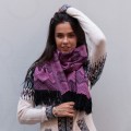 Miękki szal z Peru z domieszką z wełny alpaki.