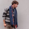Miękki szal z Peru z domieszką z wełny alpaki. Niebieski szal męski Machu Picchu z Peru. Piękny szal z domieszką wełny z alpaki. Szal damski żółty na zimę.