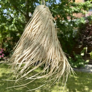 Naturalna lampa boho sufitowa – ręcznie pleciony klosz z Maroka (rattan look, słomkowy styl) – Soleil