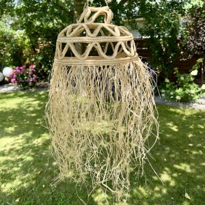 Zefir – naturalna lampa boho z Maroka, ręcznie pleciony klosz (rattan look, słomkowy styl)