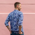 Męska koszula letnia z miękkiej bawełny na lato. Włoska koszula męska 100% bawełna. Biała męska koszula na lato, przewiewna, lekka. Wakacyjna koszula męska, biała.